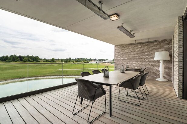 STEREA – PRACHTIG APP MET 5 SLPK, TERRASSEN EN PARKINGS