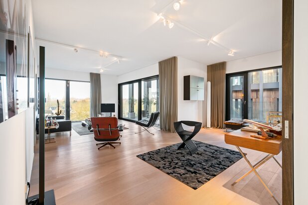 LUXUEUS APPARTEMENT IN KANAALSITE AXEL VERVOORDT