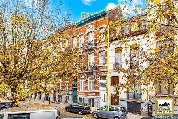 Beautiful mansion with 6 bedrooms and terrace