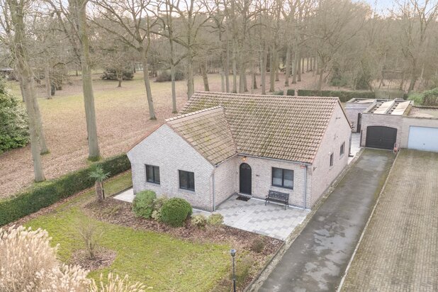 Ruime open bebouwing met 5 slaapkamers op toplocatie!