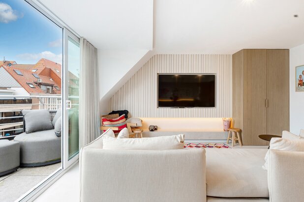 Instapklaar duplexappartement met 3 slaapkamers en terrassen.