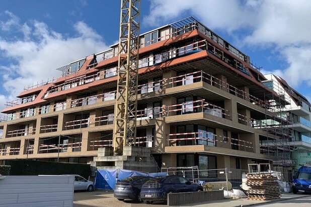 Schitterend hoekappartement met 2 slpk en prachtig open uitzicht!