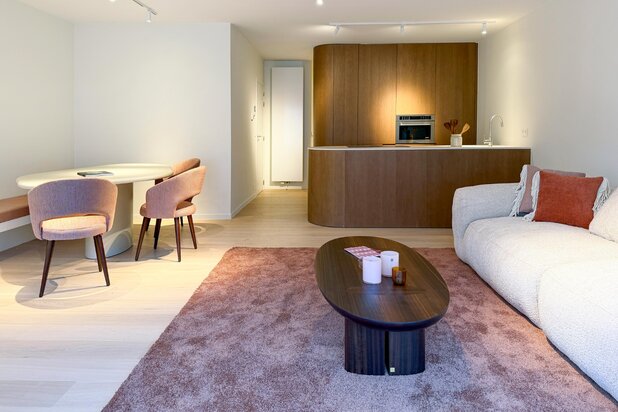 Luxueus gerenoveerd appartement op een absolute topligging in de Parmentierlaan in Knokke