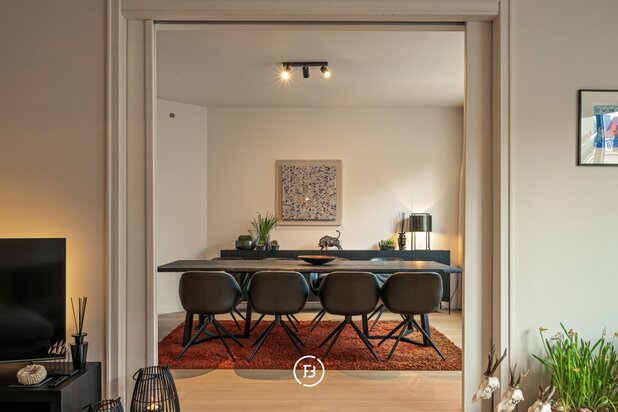 Ruim en gerenoveerd appartement nabij Gent-Sint-Pieters