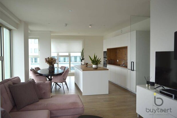 Subliem drie slaapkamer appartement op de Sky line in Antwerpen!