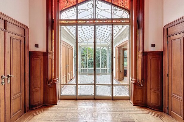 Uitzonderlijk triplex ontworpen door Victor Horta - Hôtel Winssinger (1894)