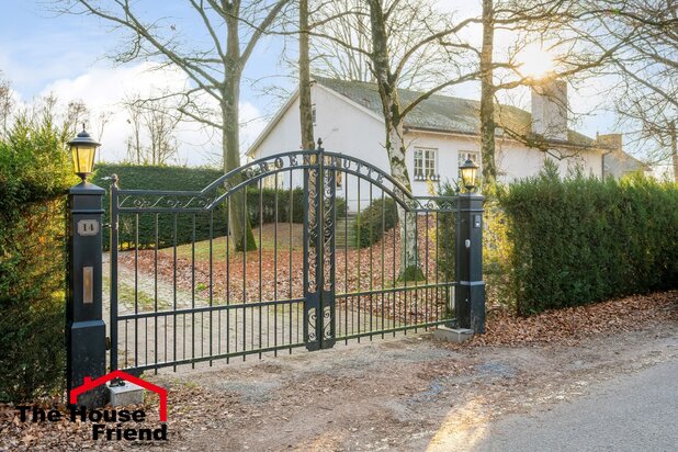 Klassevolle villa met ridderzaal