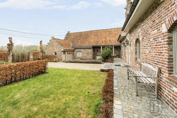 Charmante villa met tuin, garage en tal van mogelijkheden