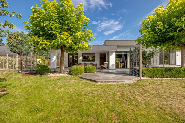 Tijdloze laagbouw villa