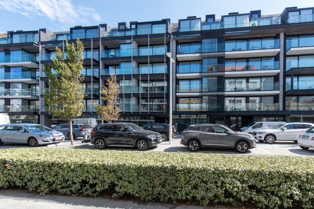 Instapklaar recent luxueus duplex-appartement met 2 terrassen in residentie Lectus IX.