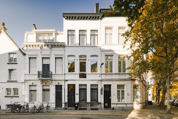 Statig herenhuis, gerenoveerd op maat van levensgenieters