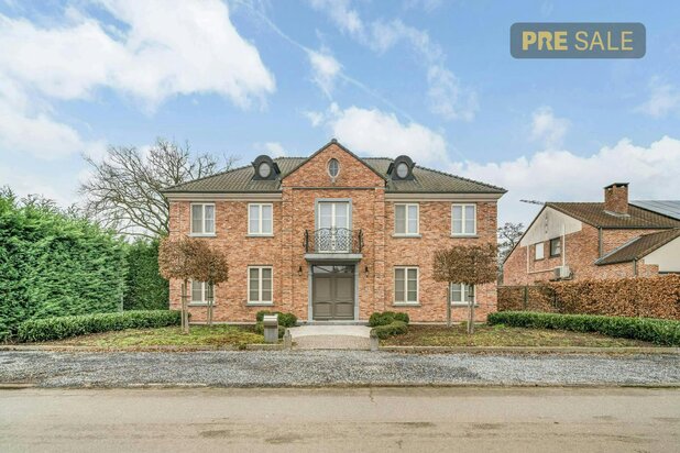 Parsonage villa with practice room and studio in Zonhoven