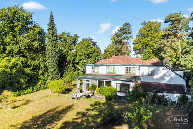 BECHET BUURTEG: Charmante villa te renoveren