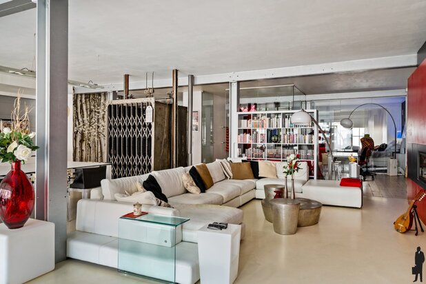 Unieke loft van 230 m² met riant oostgericht terras (75 m²) 