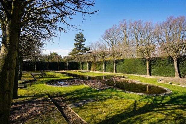 FIRST SALE FRI 19/9 (16.00 - 20.00) & SAT 20/9 (9.00 - 18.00)