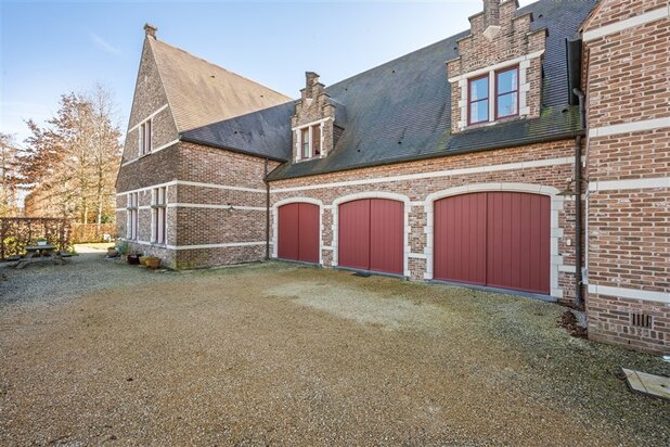 First Sale: VR 27/3 (16.00-20.00) & ZA 28/3 (9.00 - 17.00)