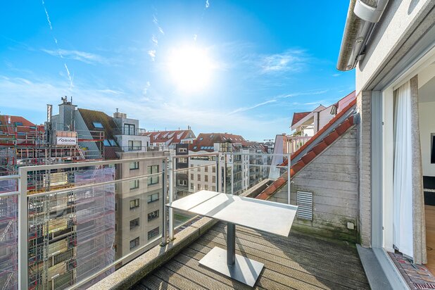Move-in ready apartment for sale Knokke centre Leopoldlaan
