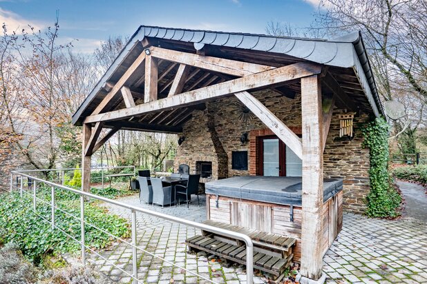 Family Estate in the Ardennes – Up to 30 People