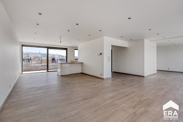 Prachtige penthouse te koop op toplocatie in Lommel