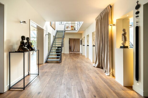 Ixelles - Penthouse 4 slaapkamers 2 kantoren 1 parkeerplaats