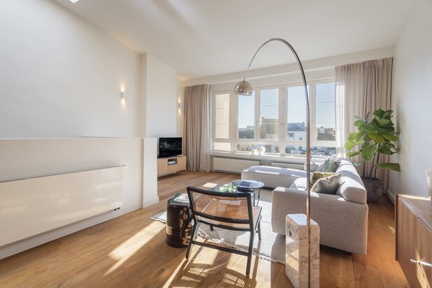 lichtrijk duplexappartement met zonnig terras in Oud-Berchem