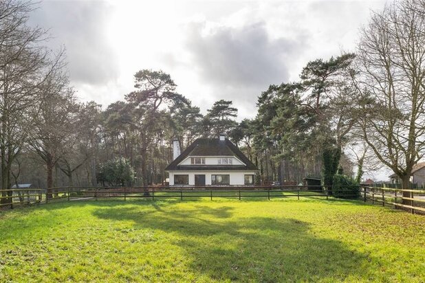 Idyllisch wonen in het groen met paardenaccomodatie