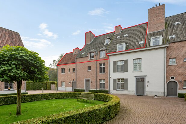Exclusief duplex dakappartement met zicht op weiland.