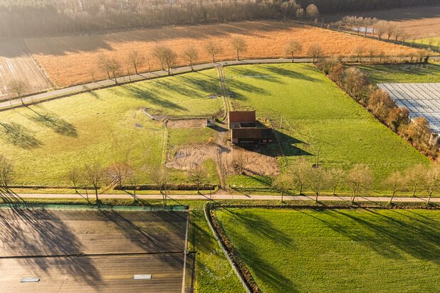Unieke bouwopportuniteit op een idyllisch landelijk perceel