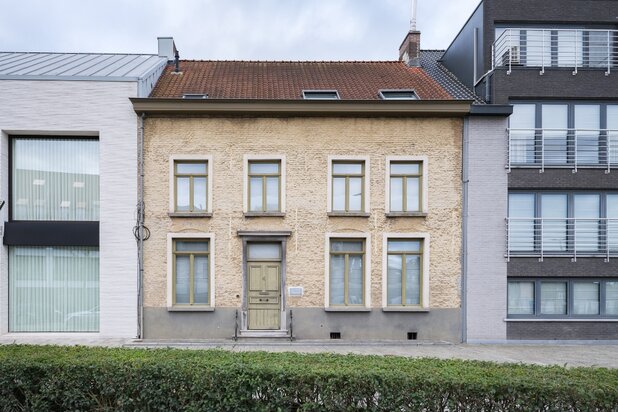 La Maison du Juge, une propriété de caractère située au centre de Lievegem.