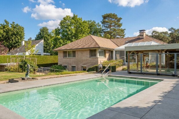 Villa van 349m² op 29a67ca met openluchtzwembad