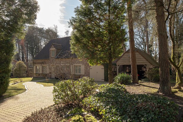 Instapklare gezinswoning in het groene Dennendael —Kalmthout