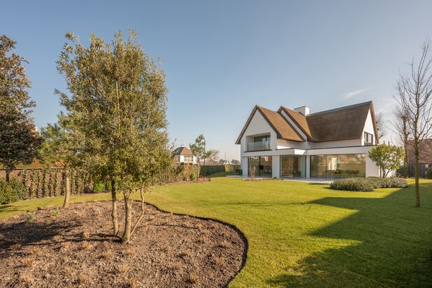 New-build villa with luxury finishes and garden in Het Zoute