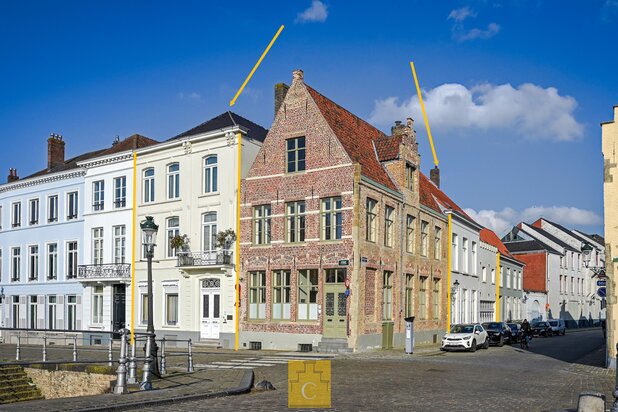 Stadsparel aan de Potterierei, dubbele garage en tuin