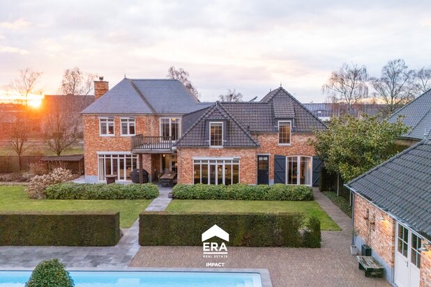 Prachtige villa met 5 slaapkamers nabij Bree