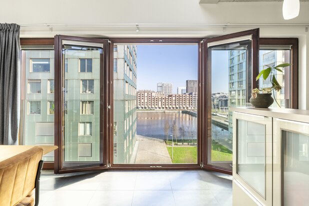ANTWERP-PENTHOUSE with view on water!