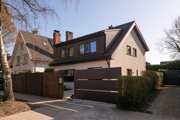 Exclusieve villa met hoogwaardige materialen en unieke buitenruimte