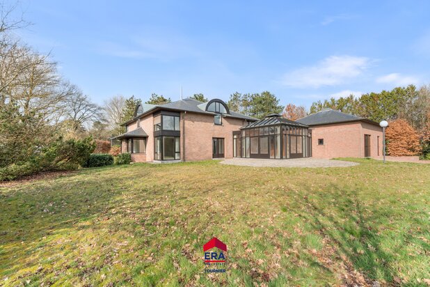 Tijdloze, energiezuinige villa op toplocatie.