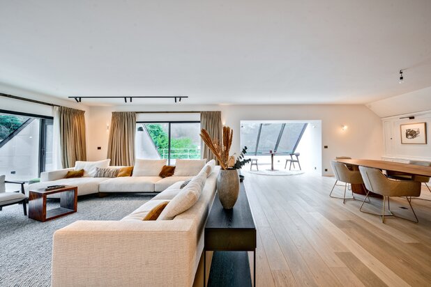 Fort-Jaco - Stunning Duplex Penthouse +/- 235 m²