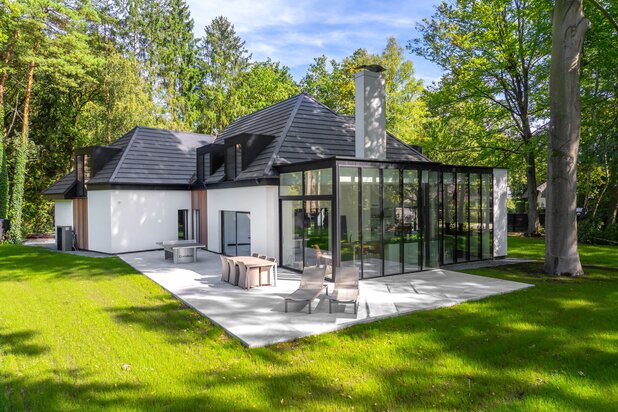 Luxe gerenoveerde villa (EPC A) op riant hoekperceel