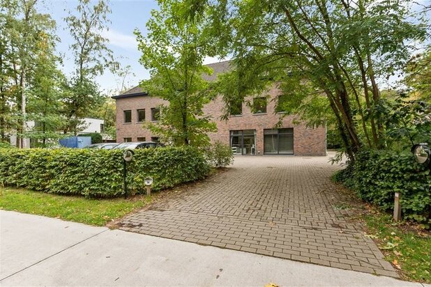 Villa voor cohousing / kantoor