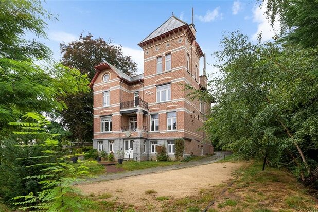 Unieke residentie met historische klasse en royaal perceel in Heverlee!