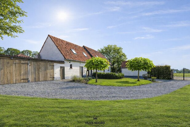 Landelijk gelegen gerenoveerde Hoeve nabij Damme en Knokke