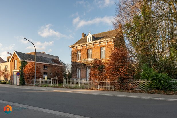 Uniek renovatieproject (252 m² bewoonbaar) op een perceel van 2.675 m² te Putte