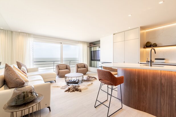 Prachtig afgewerkt appartement met frontaal zeezicht