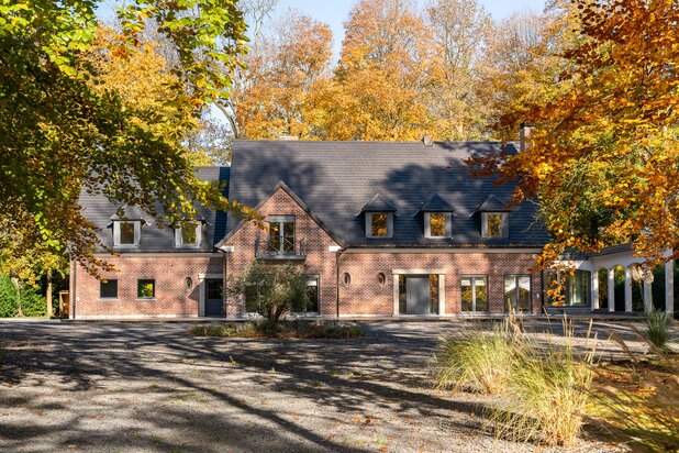 Bois de Mai - Gerenoveerde villa met bijgebouw