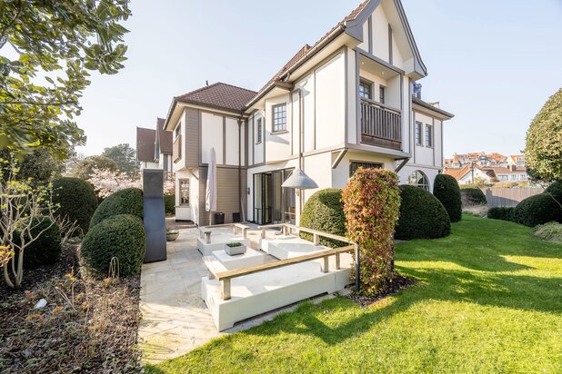 Villa exclusive au cœur du Zoute - Grand garage souterrain