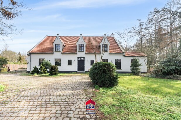 Villa-landhuis te koop in Neerpelt (Grote Heide)