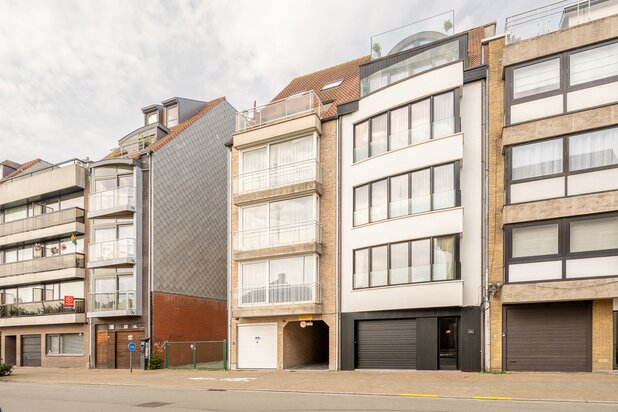 Spacious 2-bedroom apartment with unobstructed views