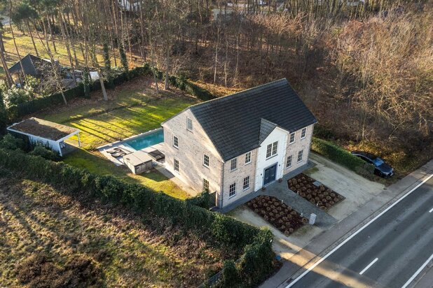 Prachtige villa met zwembad en 5/6 slaapkamers in Keerbergen