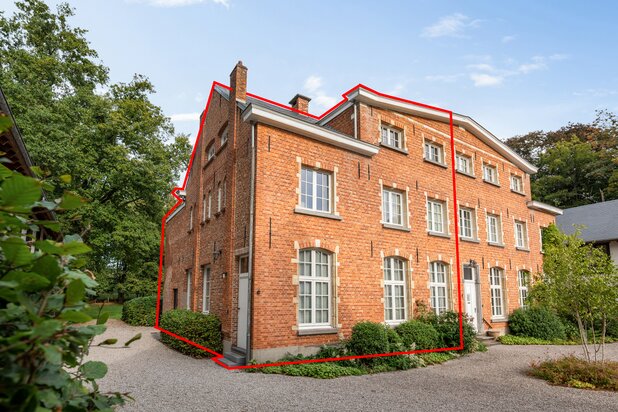 Unieke pastoriewoning in parktuin met uniek uitzicht